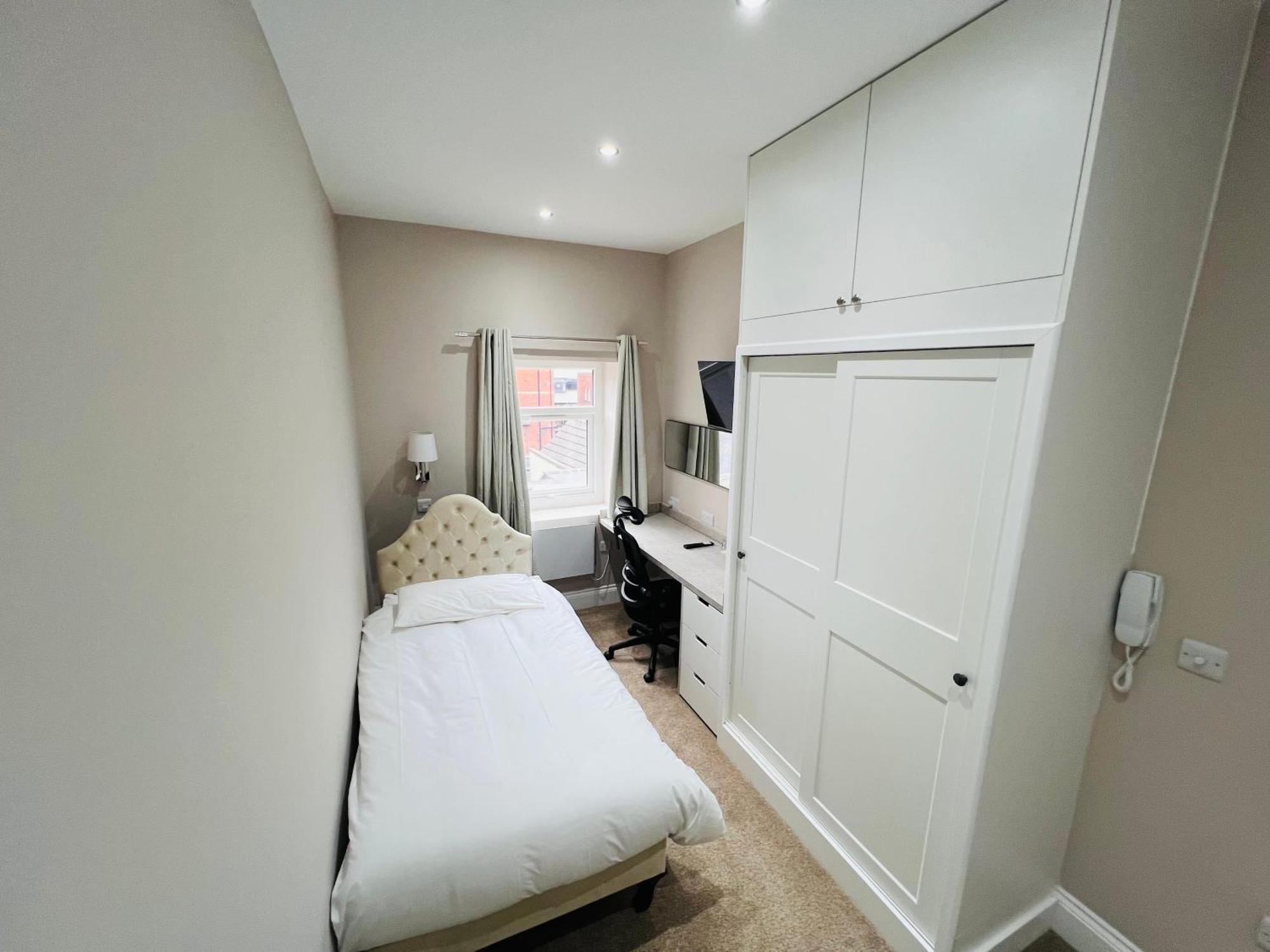 Gaolgate Suites Self Check-In Central Stafford Exteriör bild