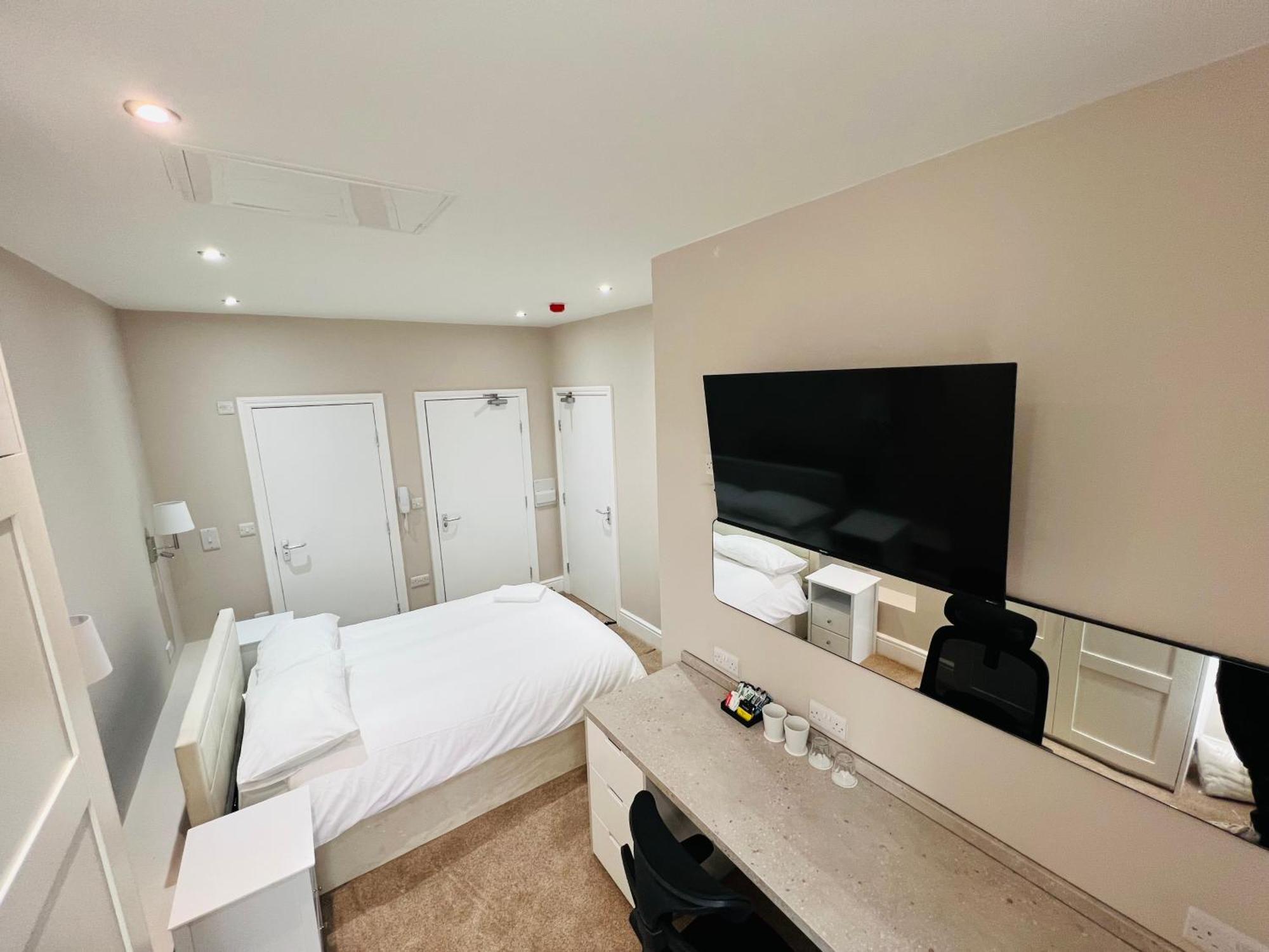Gaolgate Suites Self Check-In Central Stafford Exteriör bild